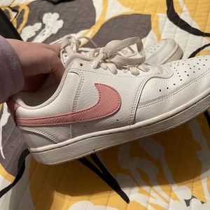 Womens Nike Court Vision Size 7